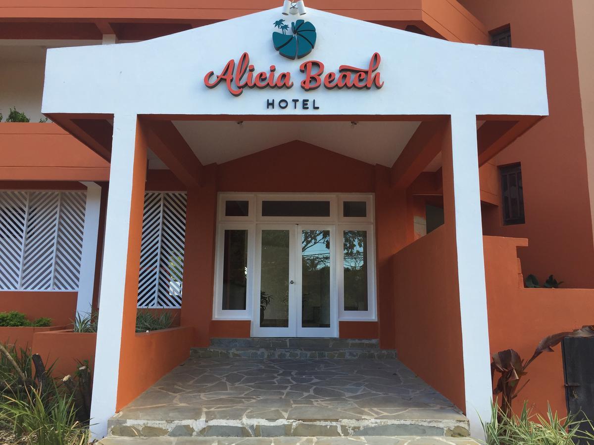 Hotel Alicia Beach Sosúa Екстериор снимка